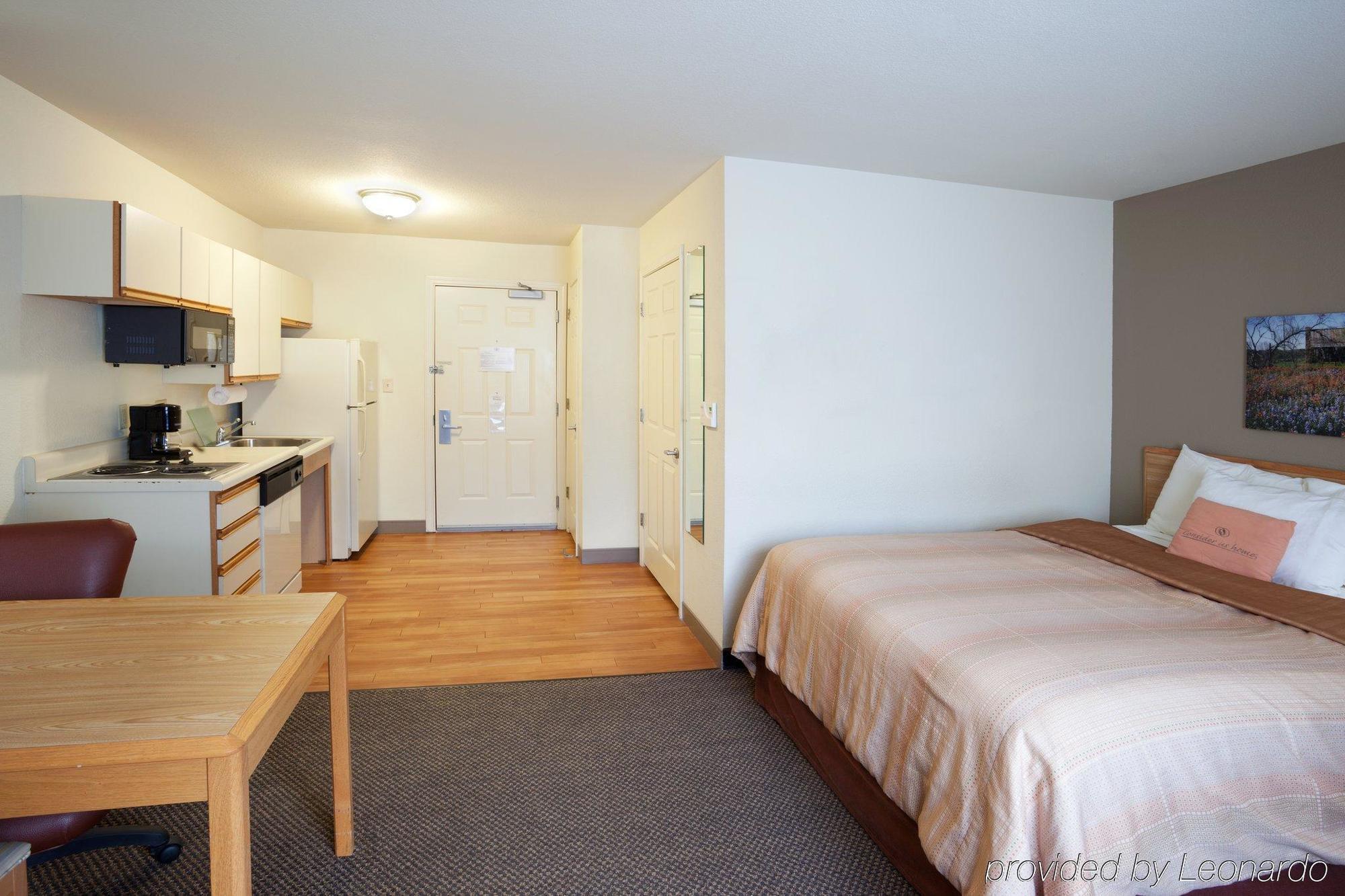 Sonesta Simply Suites San Antonio Northwest - Medical Center Szoba fotó