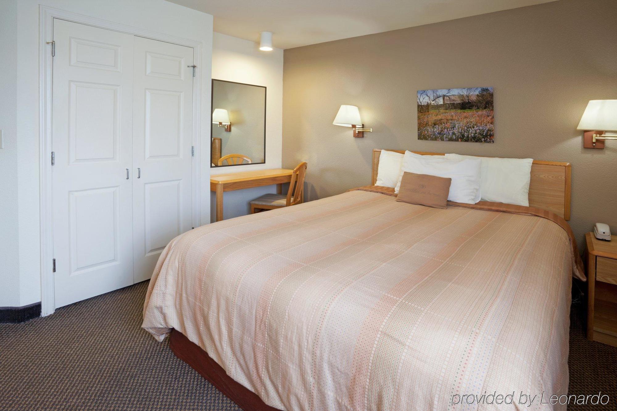 Sonesta Simply Suites San Antonio Northwest - Medical Center Szoba fotó