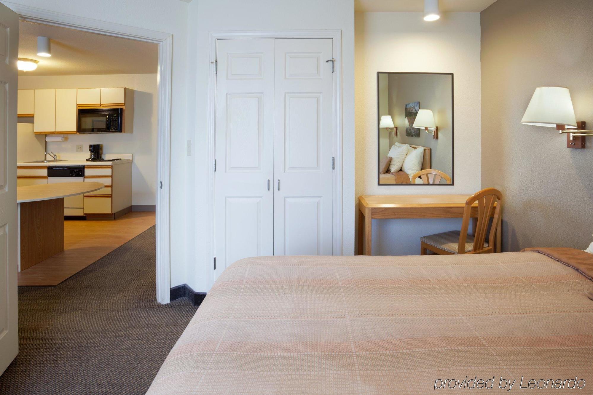 Sonesta Simply Suites San Antonio Northwest - Medical Center Szoba fotó